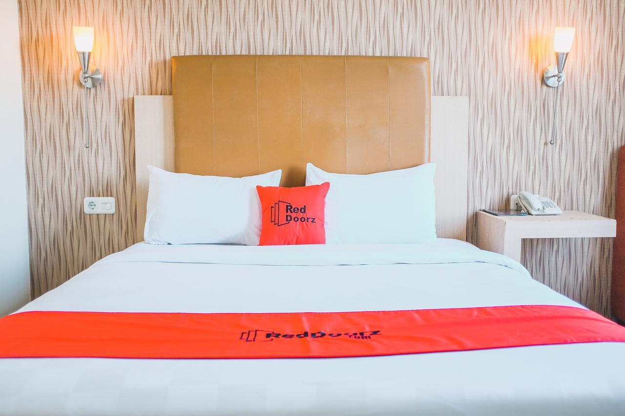 Reddoorz Plus Near Mall Panakukang 马卡萨 外观 照片